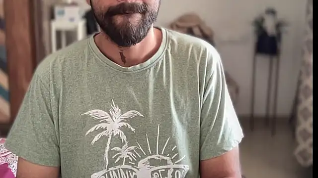 Snapshot of MakeMeAwareAah chatting on January 9, 2026, 6:53 am MakeMeAwareAah online show from January 9, 2026, 6:53 am