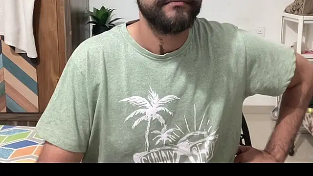 Snapshot of MakeMeAwareAah chatting on December 22, 2025, 4:40 pm MakeMeAwareAah online show from December 22, 2025, 4:40 pm