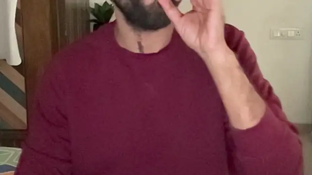 Snapshot of MakeMeAwareAah chatting on December 23, 2025, 4:45 am MakeMeAwareAah online show from December 23, 2025, 4:45 am