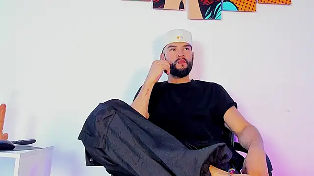 Snapshot of ODINVIDE-1 chatting on November 21, 2025, 7:35 pm ODINVIDE-1 online show from November 21, 2025, 7:35 pm