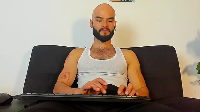 Snapshot of ODINVIDE-1 chatting on November 29, 2025, 9:15 pm ODINVIDE-1 online show from November 29, 2025, 9:15 pm