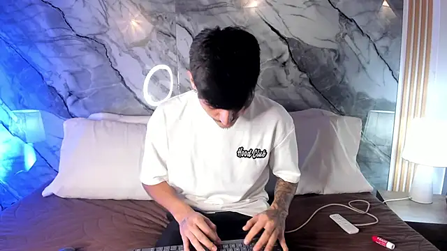 enzorodriguezz online show from November 20, 2025, 12:39 pm