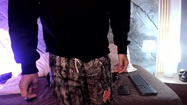 enzorodriguezz online show from November 12, 2025, 12:53 pm