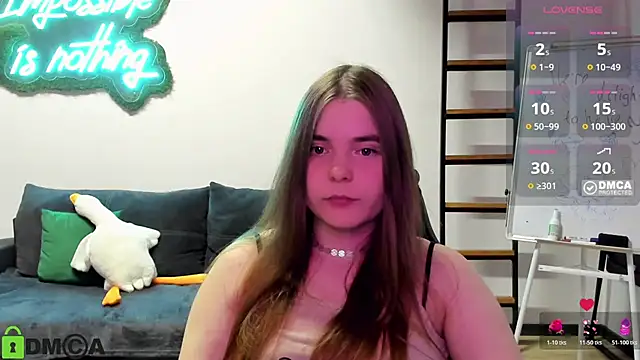 Snapshot of MiraaBloom chatting on November 12, 2025, 2:21 pm MiraaBloom online show from November 12, 2025, 2:21 pm