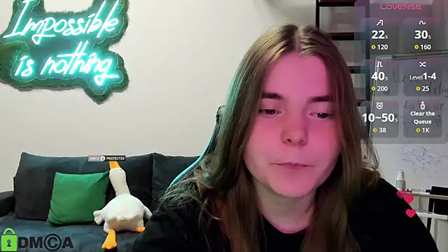 Snapshot of MiraaBloom chatting on November 5, 2025, 2:20 pm MiraaBloom online show from November 5, 2025, 2:20 pm