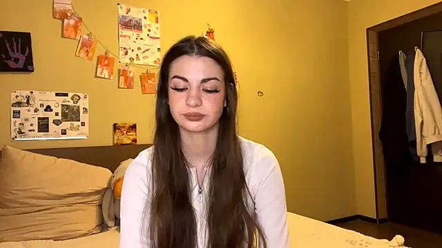 TheRealAnna online show from December 17, 2025, 1:38 pm