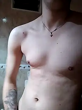 Snapshot of Danii2005 chatting on December 1, 2025, 11:38 pm Danii2005 online show from December 1, 2025, 11:38 pm