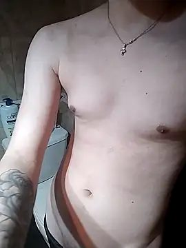 Snapshot of Danii2005 chatting on October 20, 2025, 8:31 pm Danii2005 online show from October 20, 2025, 8:31 pm