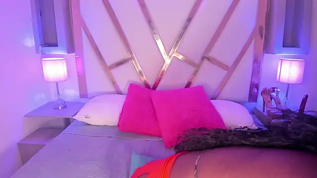 Snapshot of paulina_ruiz_777 chatting on November 7, 2025, 8:57 pm paulina ruiz 777 online show from November 7, 2025, 8:57 pm