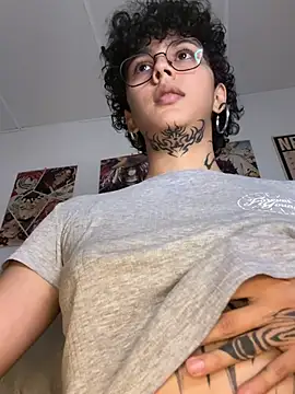 Abby Evanns1 online show from April 19, 2026, 6:10 pm