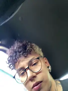 Abby Evanns1 online show from November 22, 2025, 9:02 pm