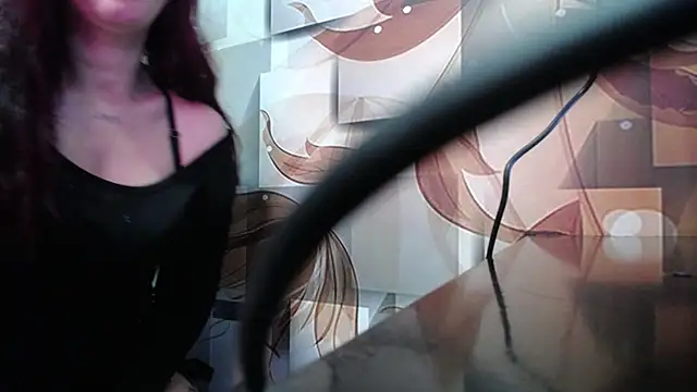 luna mansonn online show from October 24, 2025, 3:27 am