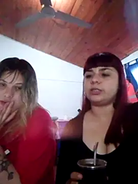 Tizi 04 online show from October 22, 2025, 6:51 pm