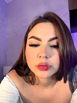 Beella1  online show from October 26, 2025, 4:07 pm