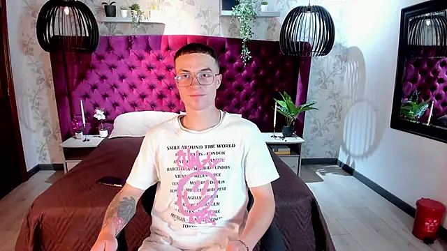 Lil James online show from November 14, 2025, 8:45 pm