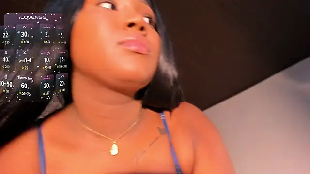 Snapshot of Viana_dior chatting on October 25, 2025, 10:43 pm Viana dior online show from October 25, 2025, 10:43 pm