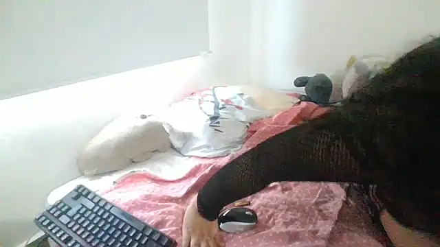 Layla Latina online show from October 30, 2025, 9:22 pm