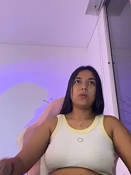 aly nicols online show from December 3, 2025, 6:25 am