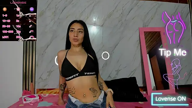 Sasha Blonde online show from October 30, 2025, 6:16 pm