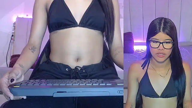 Snapshot of Sidney_Brownn chatting on October 31, 2025, 11:11 pm Sidney Brownn online show from October 31, 2025, 11:11 pm