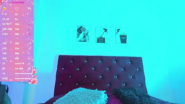 kittymonroe1 online show from February 18, 2026, 5:42 pm