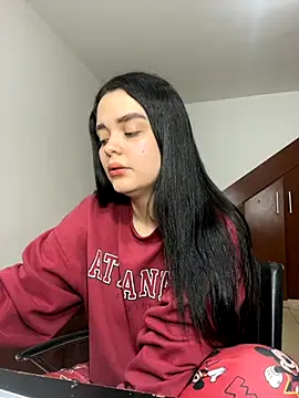 Selena Roa online show from November 2, 2025, 12:37 am