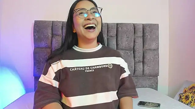 miah storm online show from October 30, 2025, 2:10 am