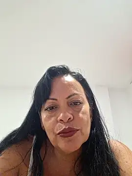 Snapshot of viviana-sexi chatting on May 27, 2026, 2:41 am viviana-sexi online show from May 27, 2026, 2:41 am