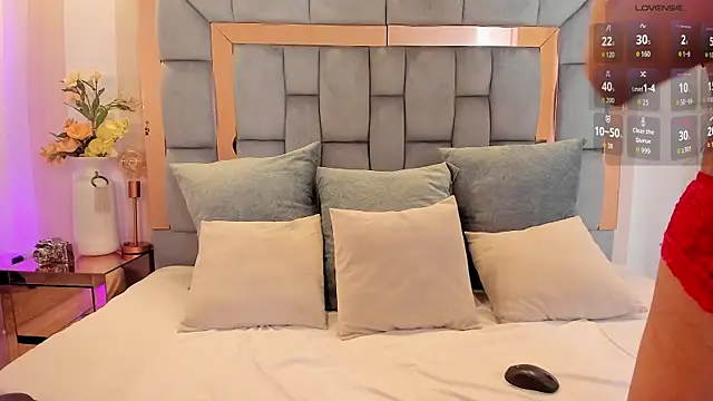 Snapshot of mirandaduboiss chatting on October 27, 2025, 5:03 pm mirandaduboiss online show from October 27, 2025, 5:03 pm