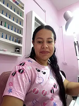 Snapshot of PaulaCruz01 chatting on November 12, 2025, 7:07 pm PaulaCruz01 online show from November 12, 2025, 7:07 pm