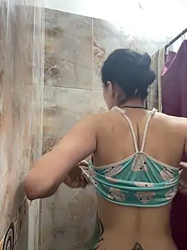 Snapshot of Chuchii05 chatting on November 5, 2025, 3:15 pm Chuchii05 online show from November 5, 2025, 3:15 pm