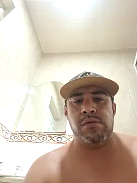 Snapshot of Manu2412 chatting on October 21, 2025, 6:02 am Manu2412 online show from October 21, 2025, 6:02 am