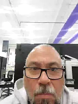 tsmack1972 online show from December 4, 2025, 5:39 am