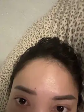 Hana yukii online show from November 12, 2025, 7:45 am