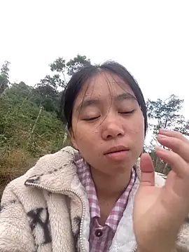 Snapshot of -Miaa- chatting on October 31, 2025, 12:51 am -Miaa- online show from October 31, 2025, 12:51 am