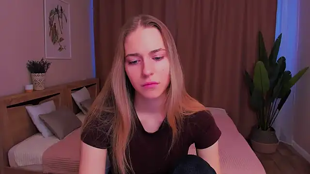 sassy cutie online show from February 13, 2026, 1:33 pm