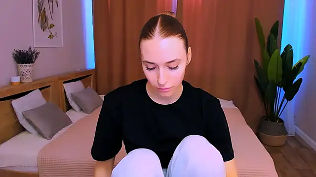 sassy cutie online show from March 4, 2026, 2:03 pm