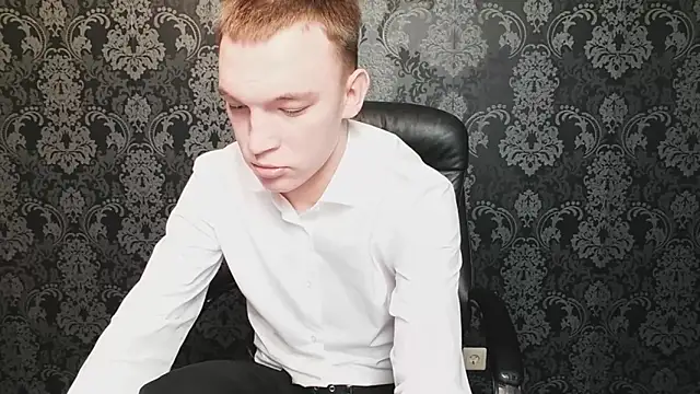 Snapshot of Derek_Banville chatting on October 28, 2025, 12:26 pm Derek Banville online show from October 28, 2025, 12:26 pm