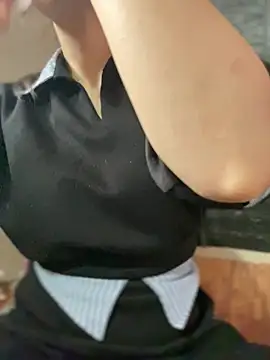 kitty-20x online show from February 15, 2026, 6:36 am