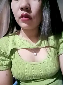 Snapshot of -Lanaa- chatting on November 16, 2025, 7:40 pm -Lanaa- online show from November 16, 2025, 7:40 pm