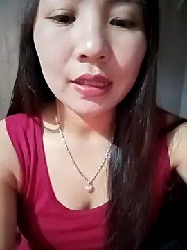 Snapshot of -Lanaa- chatting on December 15, 2025, 10:32 am -Lanaa- online show from December 15, 2025, 10:32 am