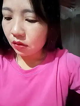 Snapshot of -Lanaa- chatting on December 4, 2025, 8:19 pm -Lanaa- online show from December 4, 2025, 8:19 pm