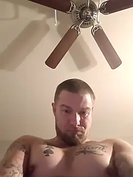 Snapshot of DadDDick925 chatting on November 11, 2025, 12:44 pm DadDDick925 online show from November 11, 2025, 12:44 pm