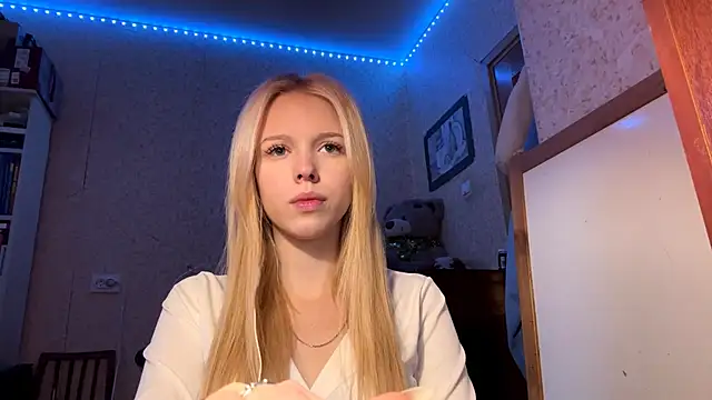 LiltedLube online show from November 18, 2025, 9:01 am