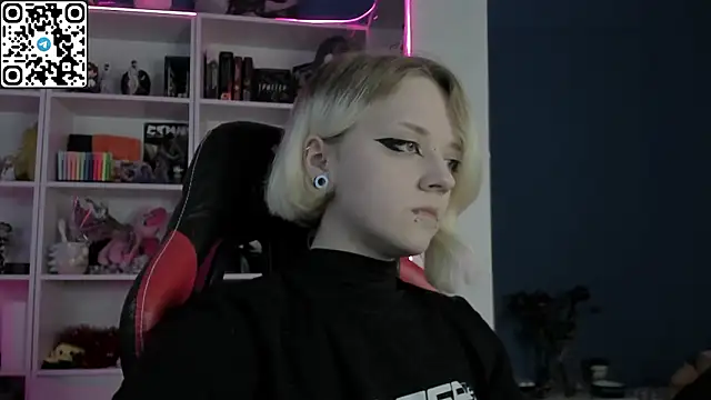 Holy Mistress S online show from March 21, 2026, 9:25 am