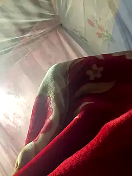 ninixinh online show from November 4, 2025, 2:21 pm