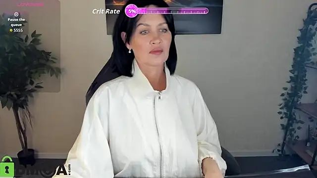 Sara Devills online show from May 31, 2026, 6:19 am
