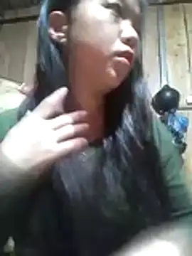 Quynhsumon online show from October 31, 2025, 12:57 pm