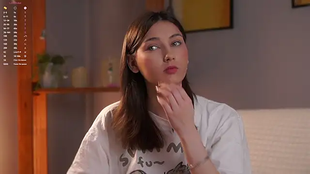 KateCahee online show from April 21, 2026, 1:53 am