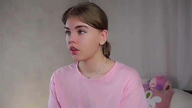 MelodyBaur online show from March 19, 2026, 11:54 am